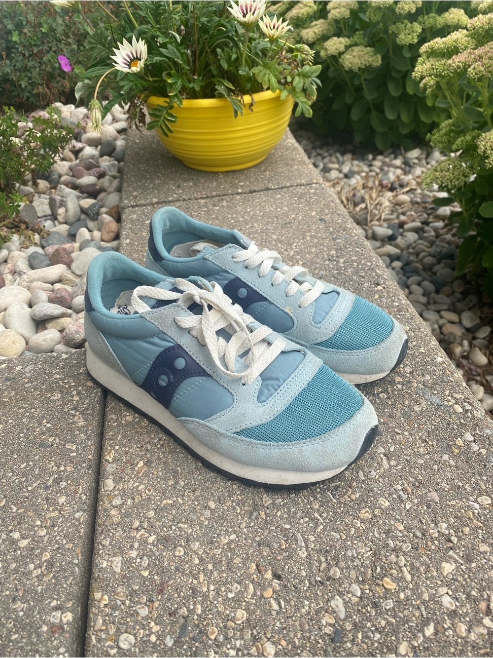 Saucony Blue and Navy Retro Runner Sneakers
